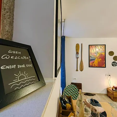 Backstage Apartment *